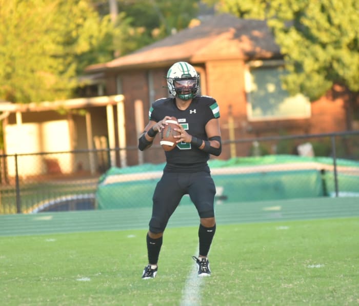 Bishop McGuinness QB Damon Cochran II&nbsp;